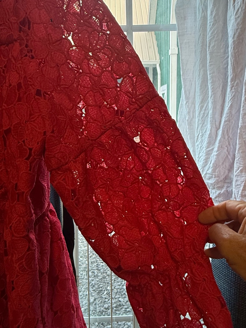 Tuckernuck Catalina red lace blouse with lining XXL - Picture 5 of 10